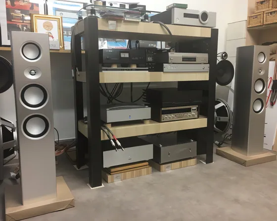 Les enceintes Talis S 300 de T+A en écoute à la Maison Charlin