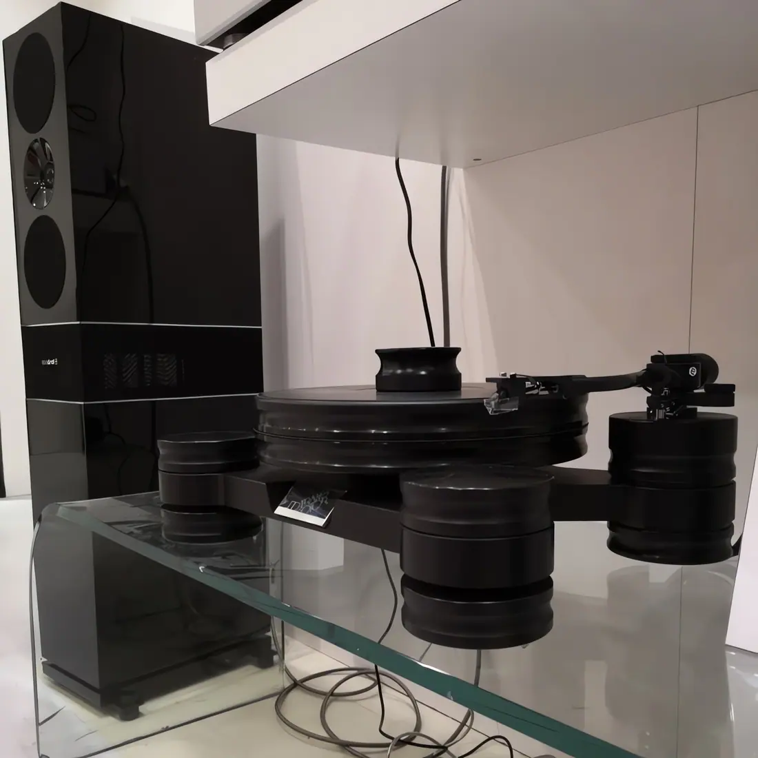 Transrotor, quadral, T+A au showroom de VHS